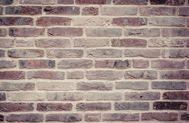 Pareti mobili: motivi per installarle e confronto con il muro a secco