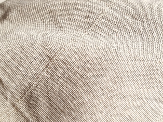 Advantages of Linen Fabric. Why It Is Such a Big Hit Now in Interiors. Beddding and Clothing?
